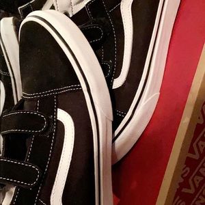 Velcro vans